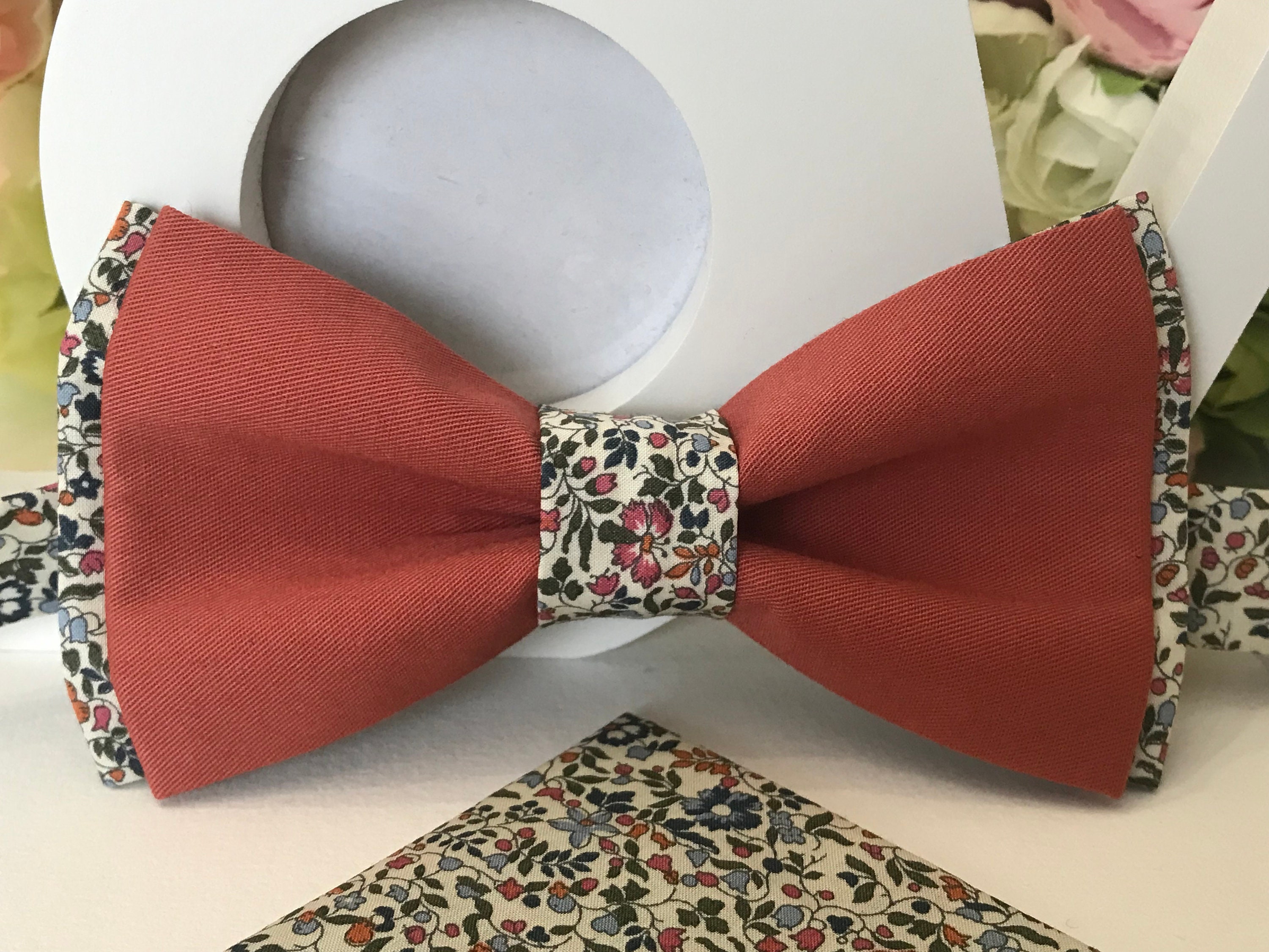 Papillon doppio Tessuto semplice Terracotta Cotone biologico e Liberty Katie and Millie Bistre/Adulto/Bambino/Neonato/Fazzoletto da taschino/Matrimoni