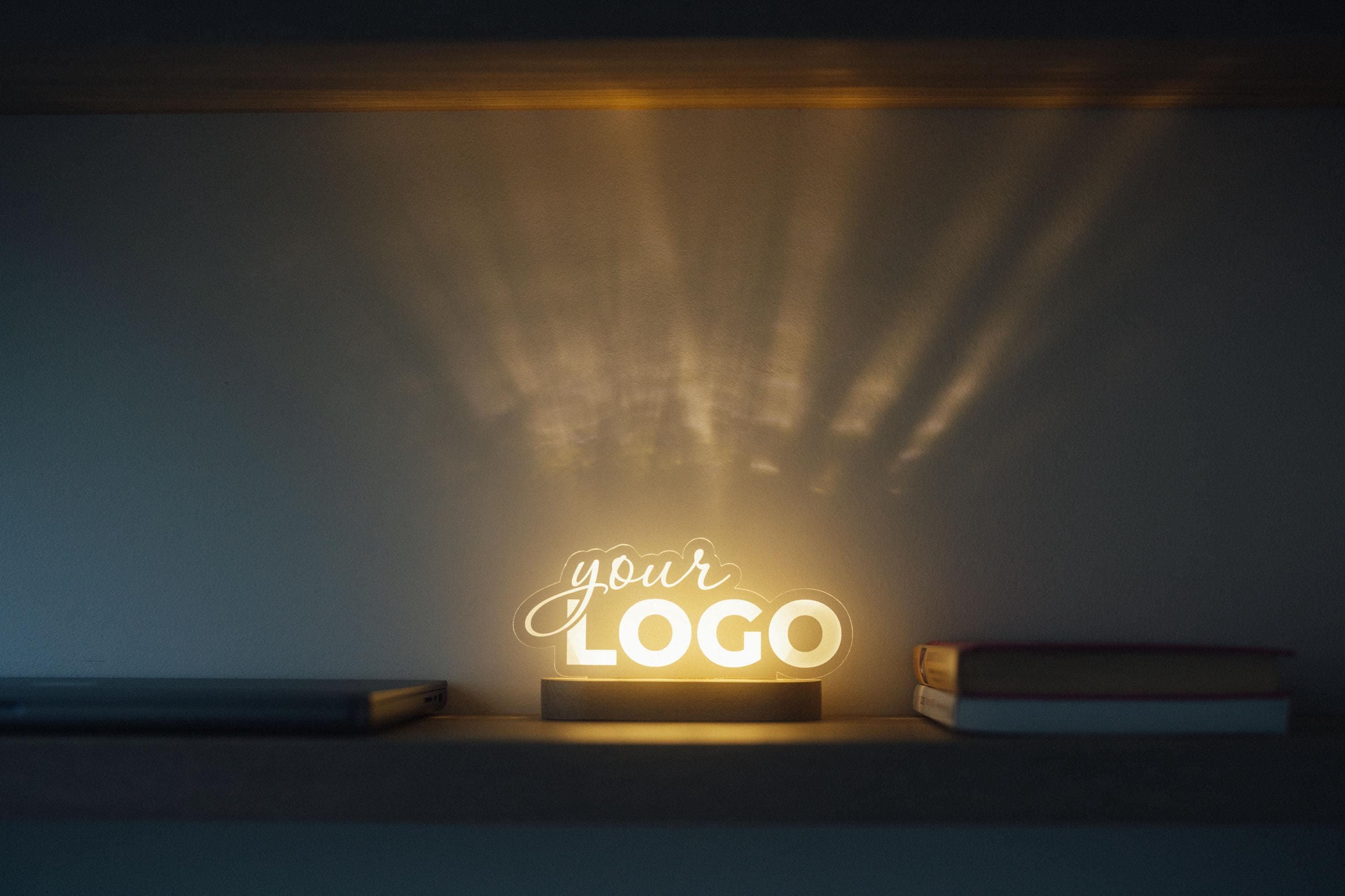 Lampada da notte con regali aziendali, lampada con logo personalizzato, luce RGB con logo, lampada da tavolo con logo aziendale, luce notturna con log
