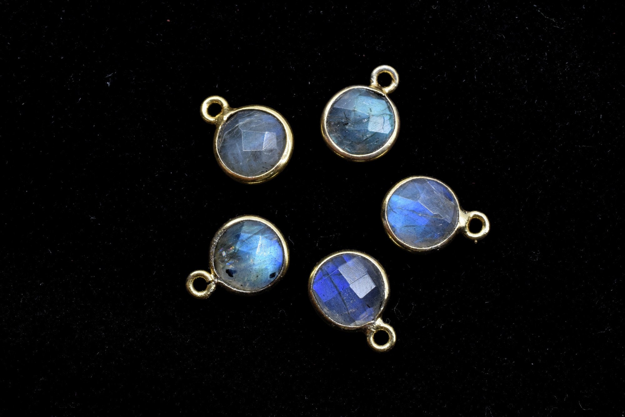 Ciondolo Labradorite 8 mm, ciondolo Labradorite, castone rotondo Labradorite placcato oro, castone Vermeil Labradorite, ciondolo per creazione di gioi