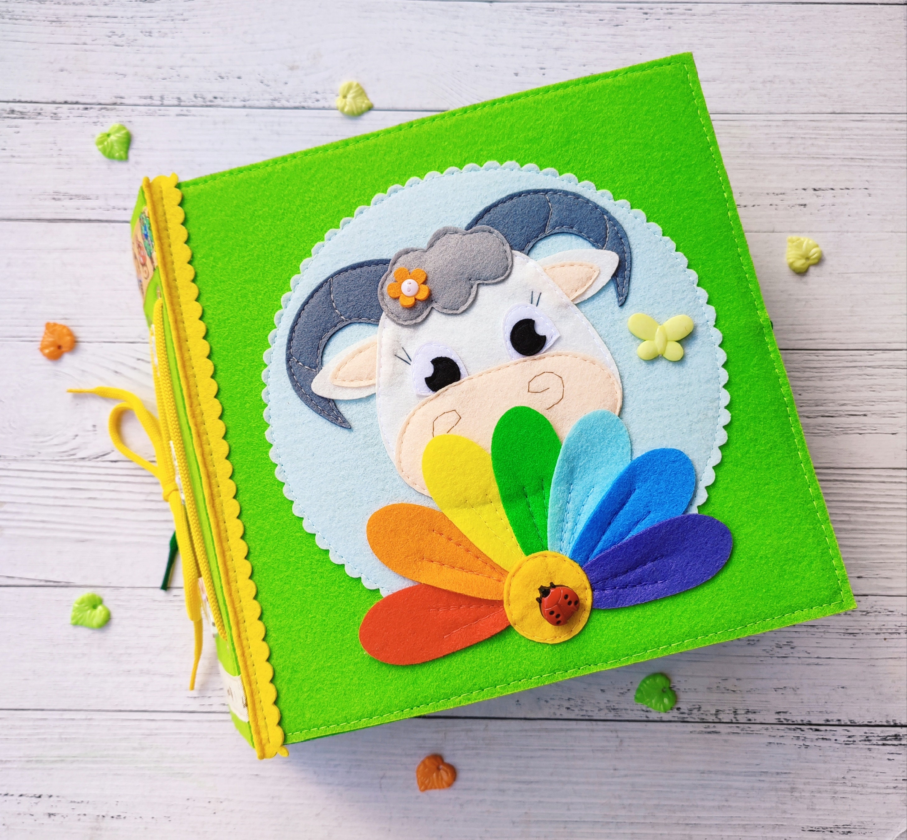 "Modello per libro tattile \"Animali della fattoria\", modello per libro di attività in feltro in formato PDF, libro tattile fai da te da cucire per bamb"