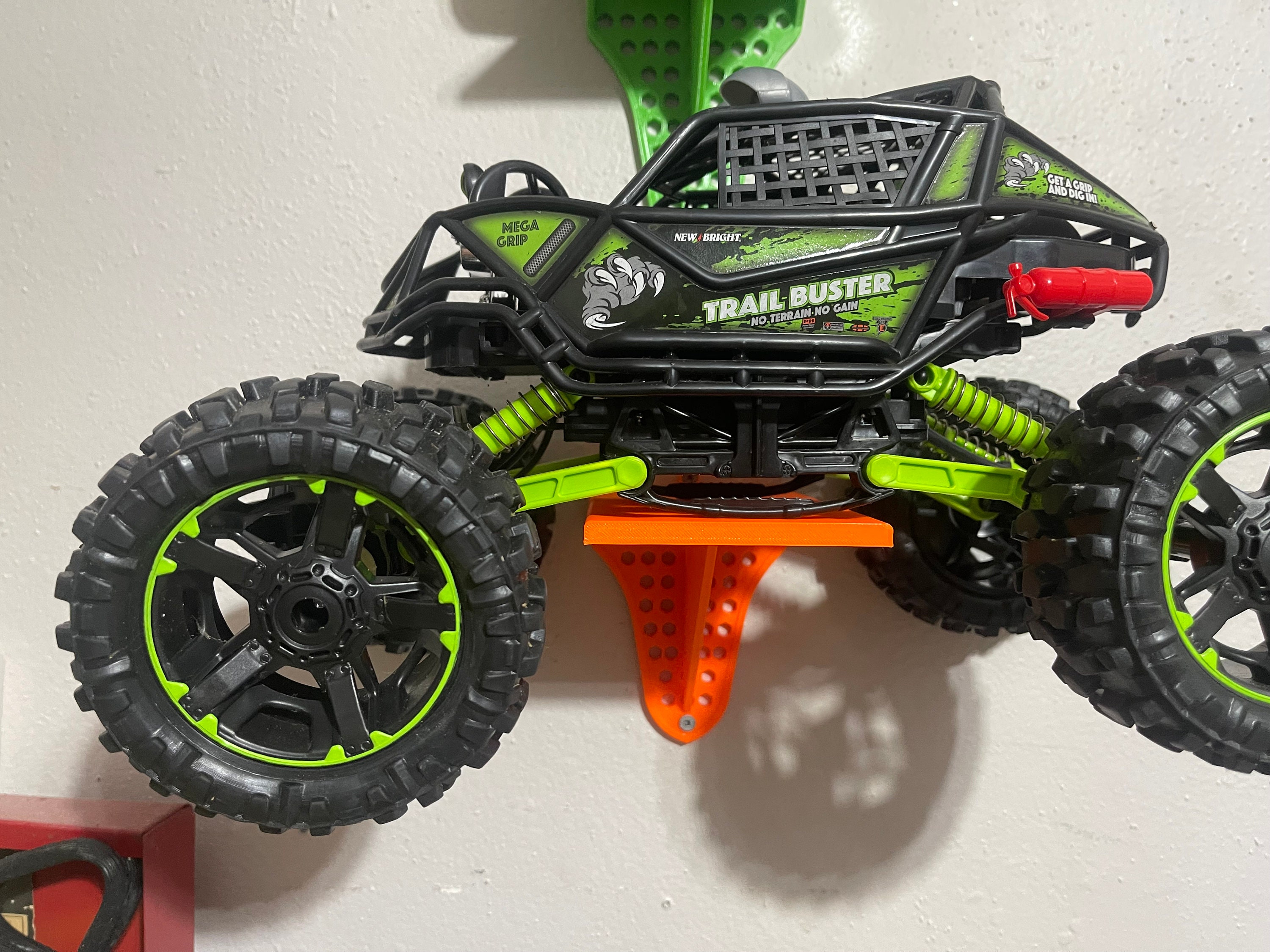 Supporto da parete per auto RC in scala 1/12: espositore per buggy, truggy e rock crawler