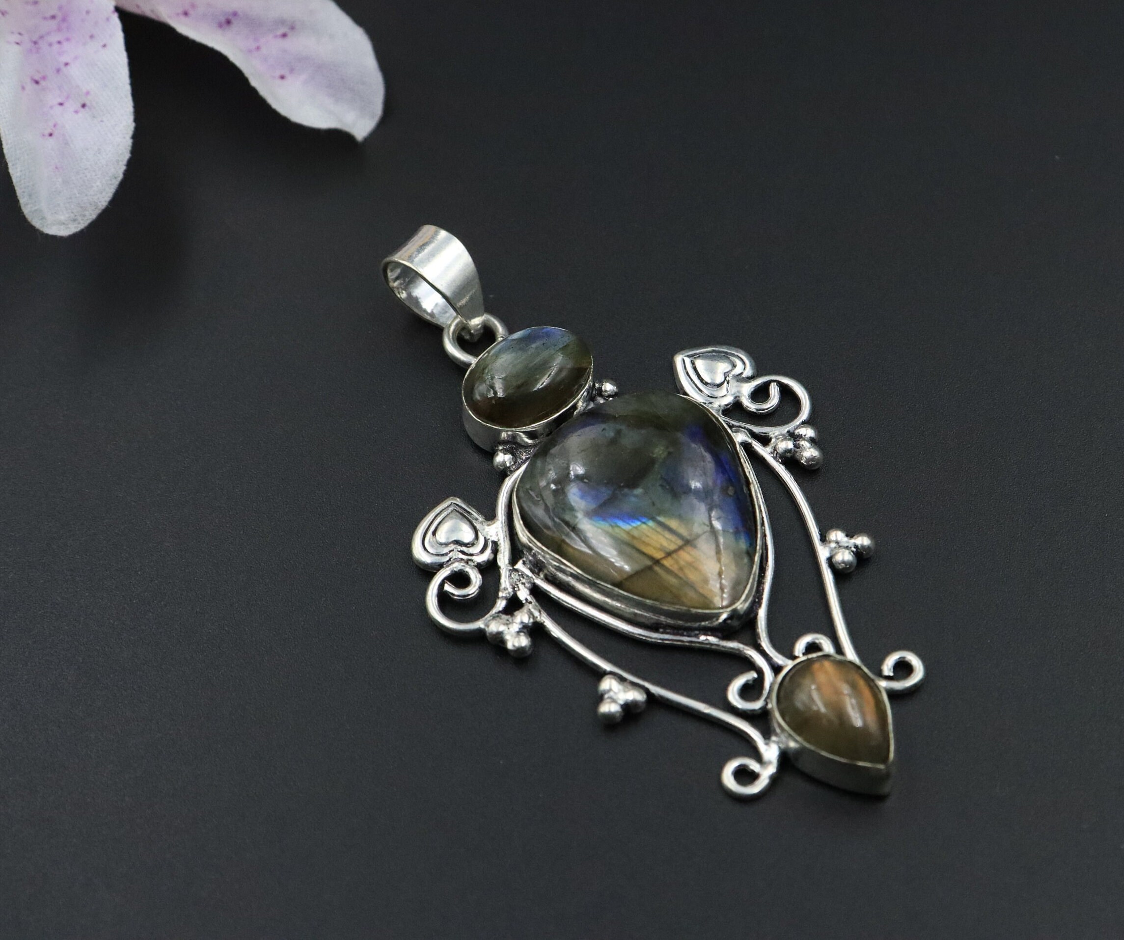 Ciondolo labradorite naturale\Collana con ciondolo labradorite ardente\Ciondolo labradorite unico\Ciondolo labradorite vintage\Ciondolo placcato argen