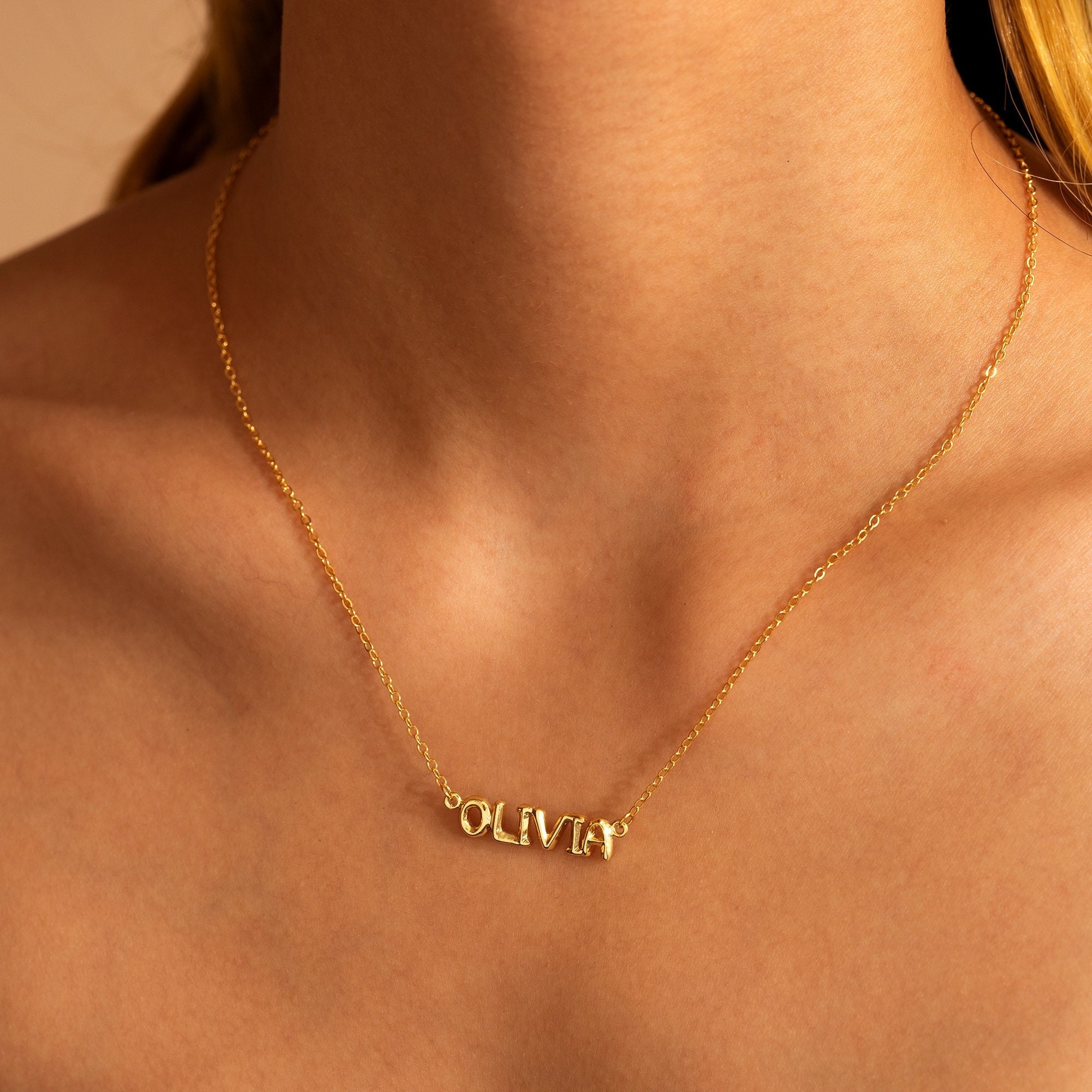 Collana con nome a bolla 3D personalizzata, collana con nome delicato, collana con ciondolo con nome personalizzato, collana con lettera 3D, collana M