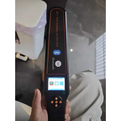 Portable RF/TAG Bluetooth Wireless GPS Tracker Signal Detector DS828 Spy Gadgets Bugs Scanner bluetooth/gsm/wifi Signal Detector