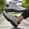 Männer Schuhe Luxus Marke Casual Turnschuhe Schuh Sommer Frau Laufschuhe Gestrickte Mesh Atmungs Mode Casual Sport Schuhe 2025