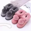 Flauschige Damen Hausschuhe Wohnungen Luxus Designer Frau Schuhe Casual Stiefeletten Weibliche Winter Indoor Elegante Fuzzy Pelz Rutschen Weich