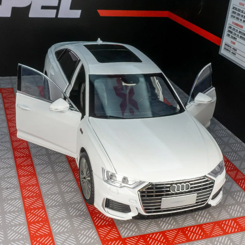 1:18 Große Audi A6L-Legierungsautomodell-Ornament-Sammlung, Power-, Sound- und Lichtspielzeuge können als Geburtstagsgeschenk an Freunde gegeben werden Image