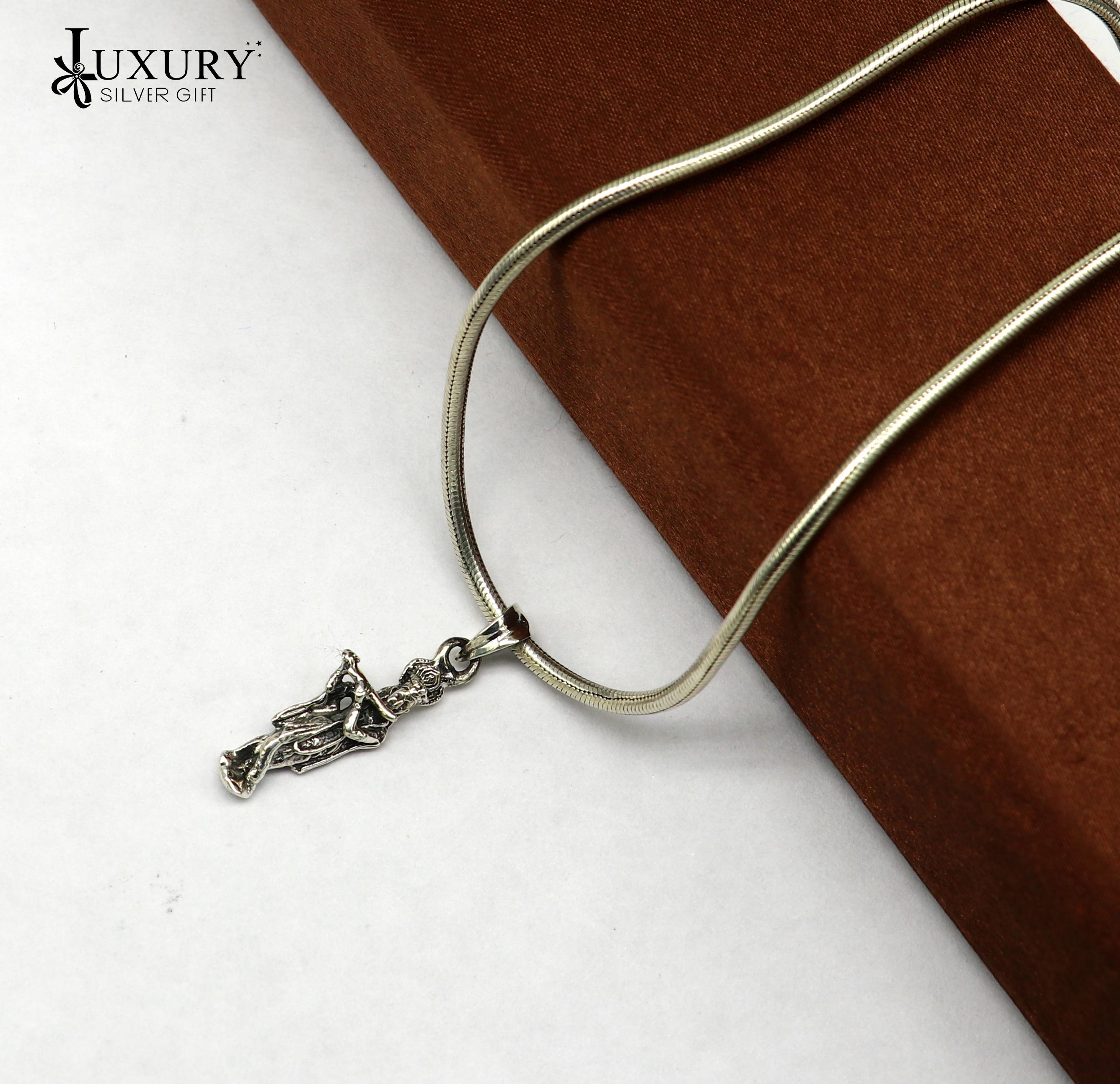 Ciondolo in argento sterling 925 fatto a mano raffigurante l'idolo indù Krishna, straordinario ed elegante ciondolo unisex personalizzato ssp489