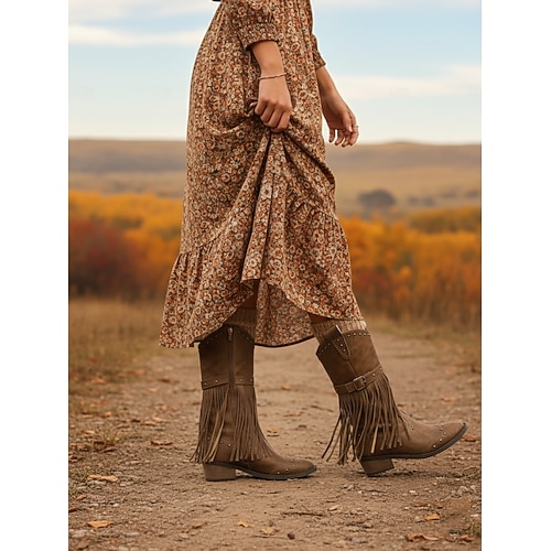 Kniehohe Stiefel aus braunem Kunstleder mit Fransen, Nietendetails und niedrigem Blockabsatz, Schuhe im Bohème-Western-Cowboy-Stil für Damen Image