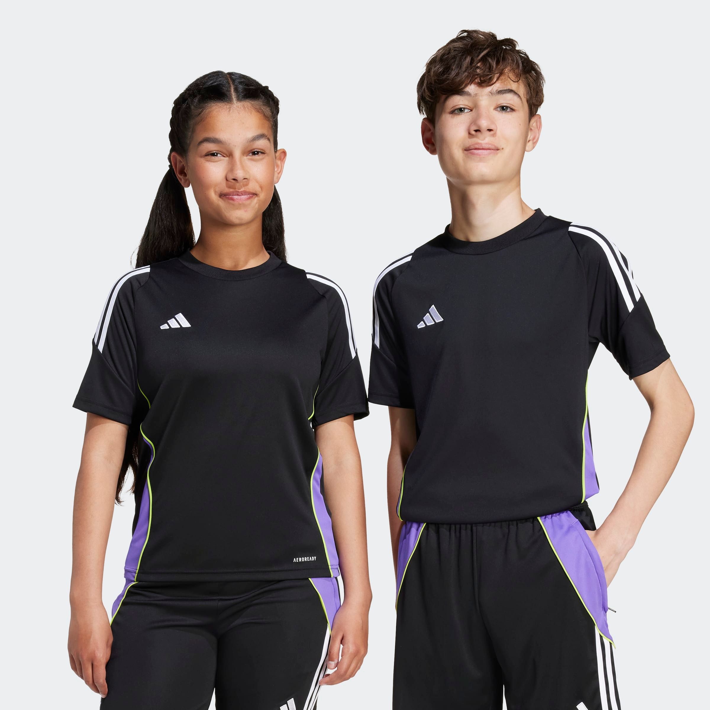 Fußballtrikot ADIDAS PERFORMANCE "TIRO24 JSYY", Kinder, Gr. 140, schwarz (schwarz, purrus), Obermaterial: 100% Polyester, Sportlich, Rundhals, Trikots Image