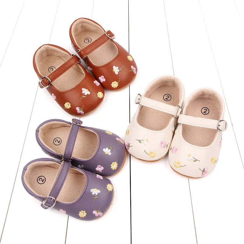 Frühling und Herbst 0-1 Jahre altes Baby Wanderschuhe mit weichen Sohlen Prinzessin Schuhe bestickte Baby-Einzelschuhe atmungsaktive Babyschuhe Image
