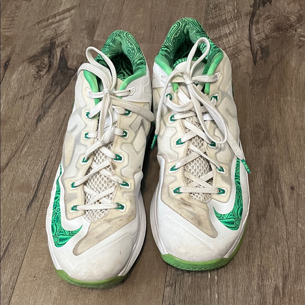 Nike Shoes | White And Green Nike Sneakers | Color: Green/White | Size: 10.5
