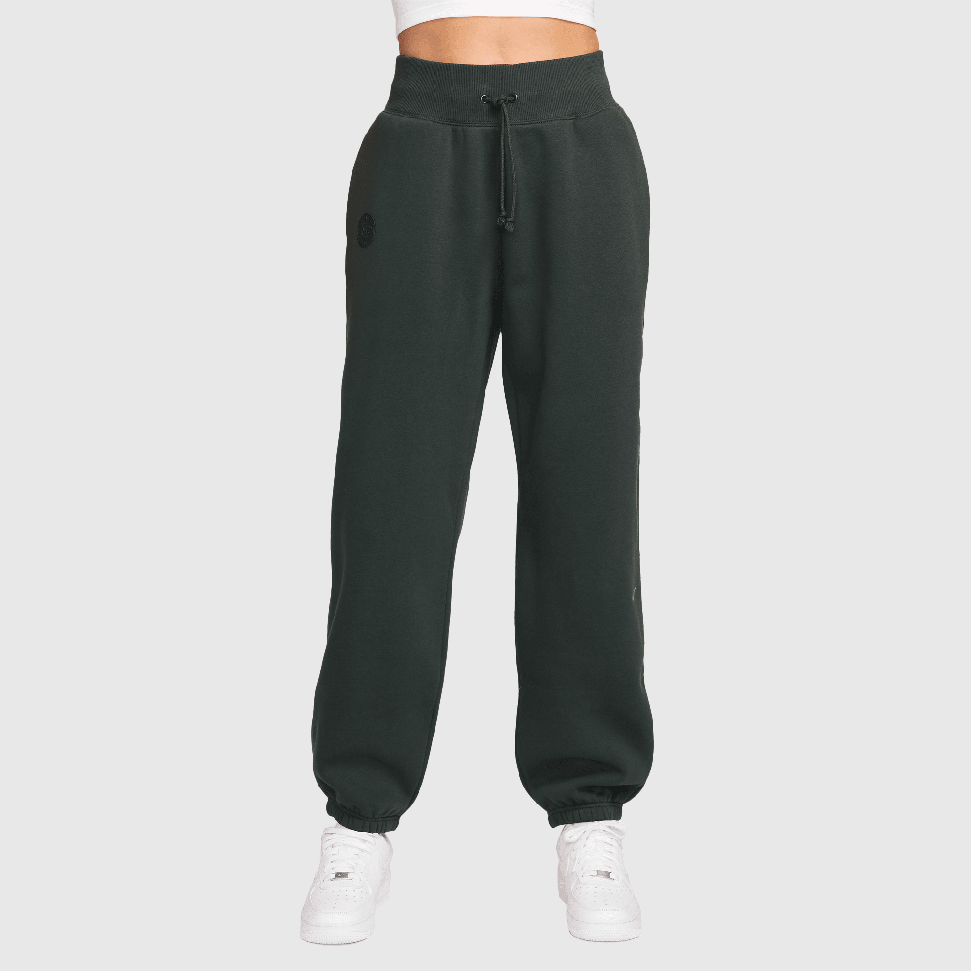 Chelsea Nike Phoenix Oversize Hose – Grün – Damen Image