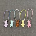 Accessori Labubu Simpatico cartone animato Coniglio Portachiavi anti-smarrimento Ciondolo creativo Cartone animato Corda per telefono Decorazione appesa Nuovo coniglio