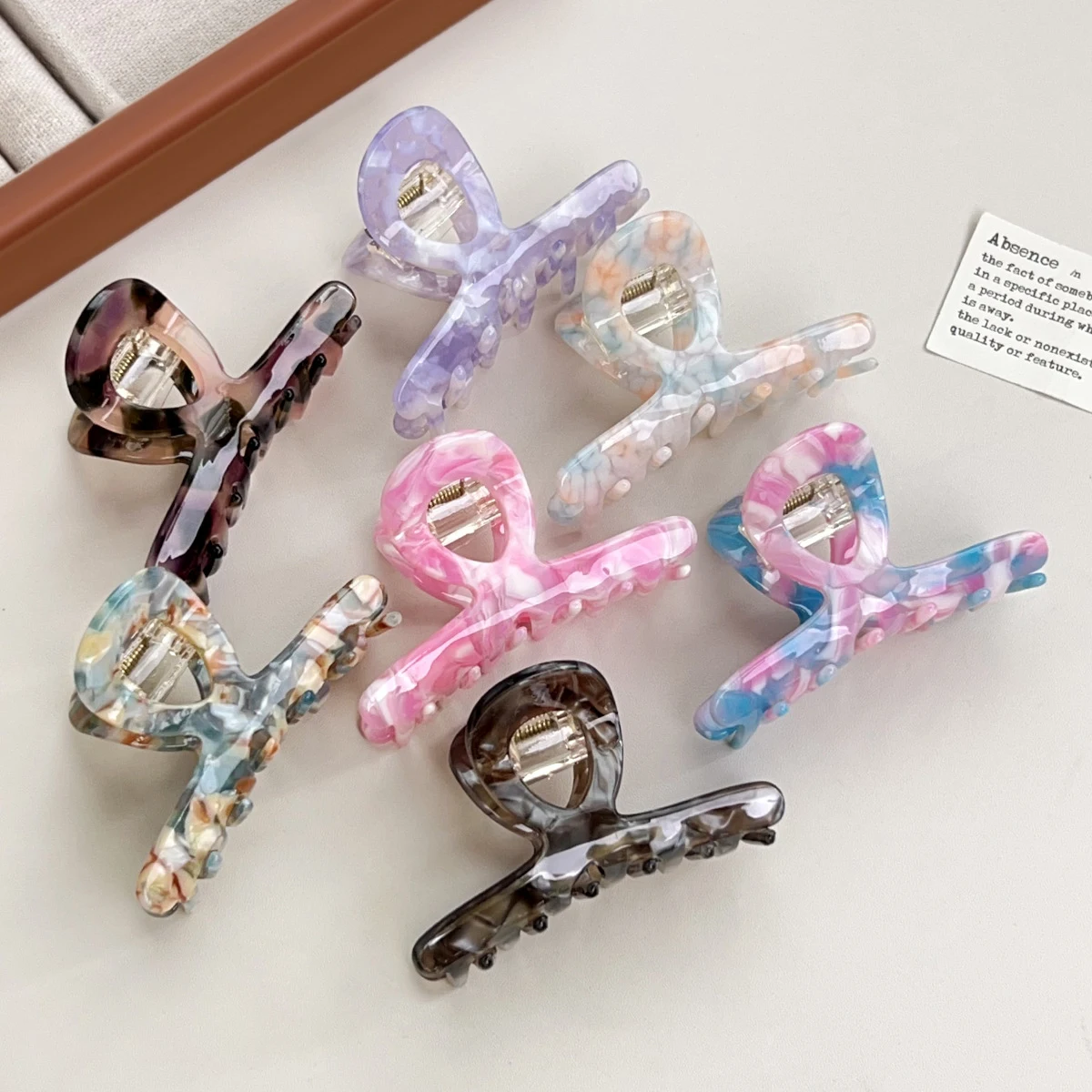 1 Stück High-End-Acetat-Greifklammer, modische und vielseitige Haarnadel, bunte Dopamin-Haargriff-Haar-Accessoire, Hochsteckfrisur-Haifischklammer Image