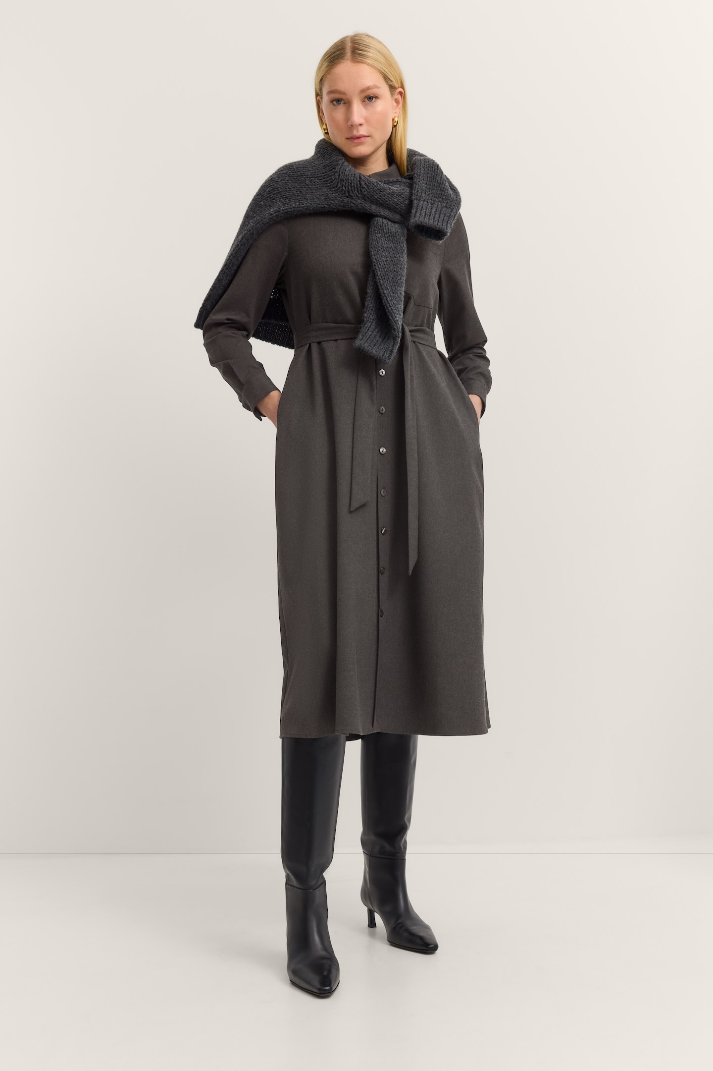 Blusenkleid BUGATTI "Stretch-Mix", Damen, Gr. 38, Normalgrößen, 280, dunkelgrau, 64% Polyester, 34% Viskose, 2% Elasthan, unifarben, normal, Kleider Blusenkleid, mit Bindegurt und Knopfleiste