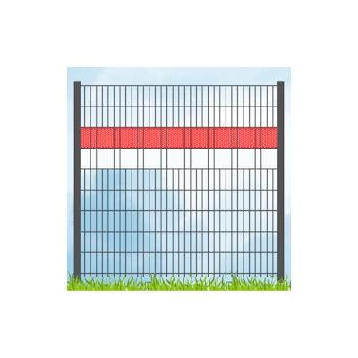 zaun|zu® Sichtschutz Vereinsfarben Rot/Weiß Volle Streifenbreite GELOCHT Image