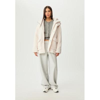 Stradivarius Short faux shearling coat Ecru XL
