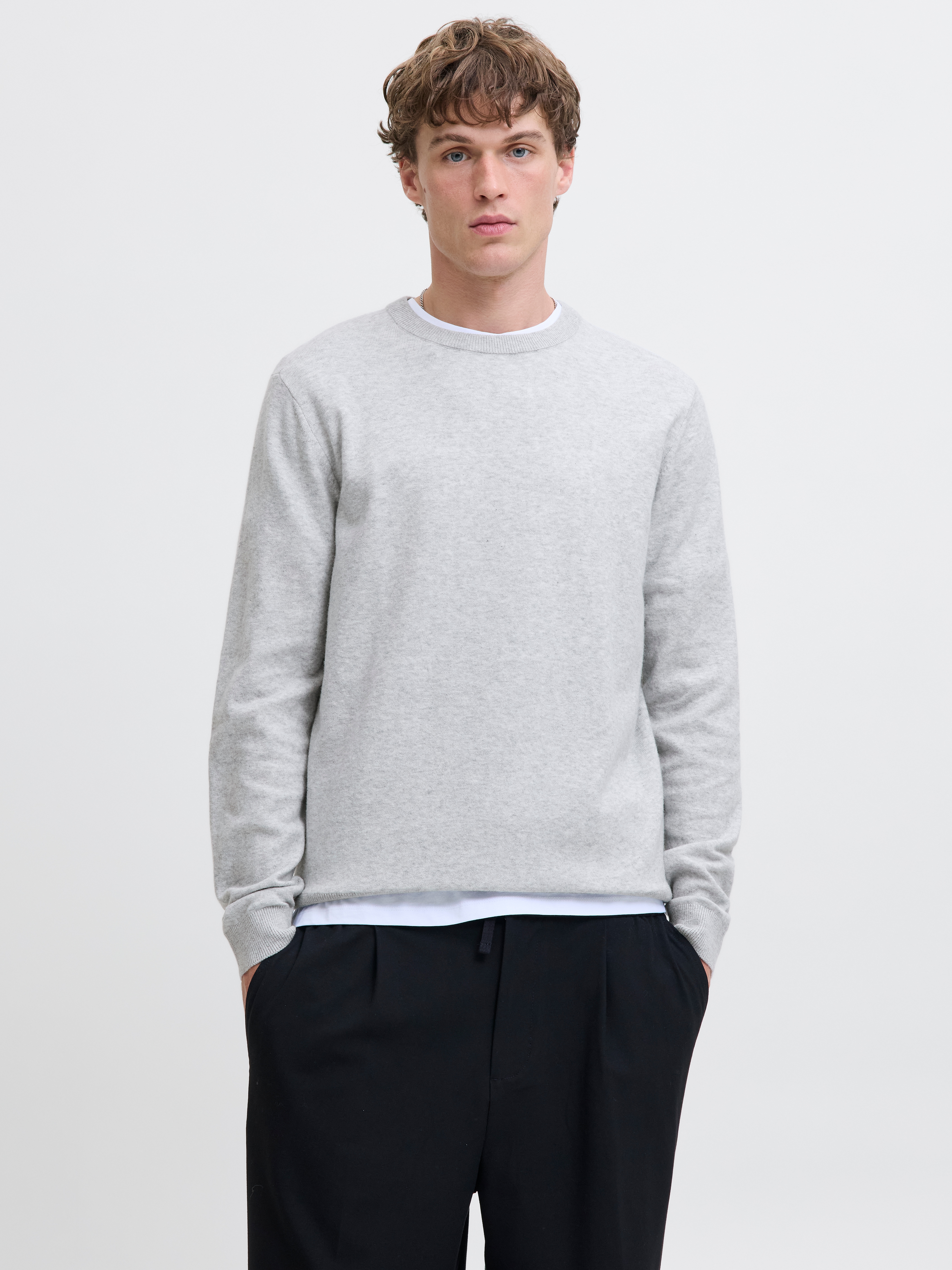 Strickpullover JACK & JONES "JJEPERFECT WOOL KNIT CREW NECK SN", Damen, Gr. S, grau (light grau melange), Strick, Obermaterial: 32% Baumwolle, 28% Polyester, 20% Wolle, 20% Nylon, meliert, regular fit, Rundhals, Bündchen, Pullover Strickpullover
