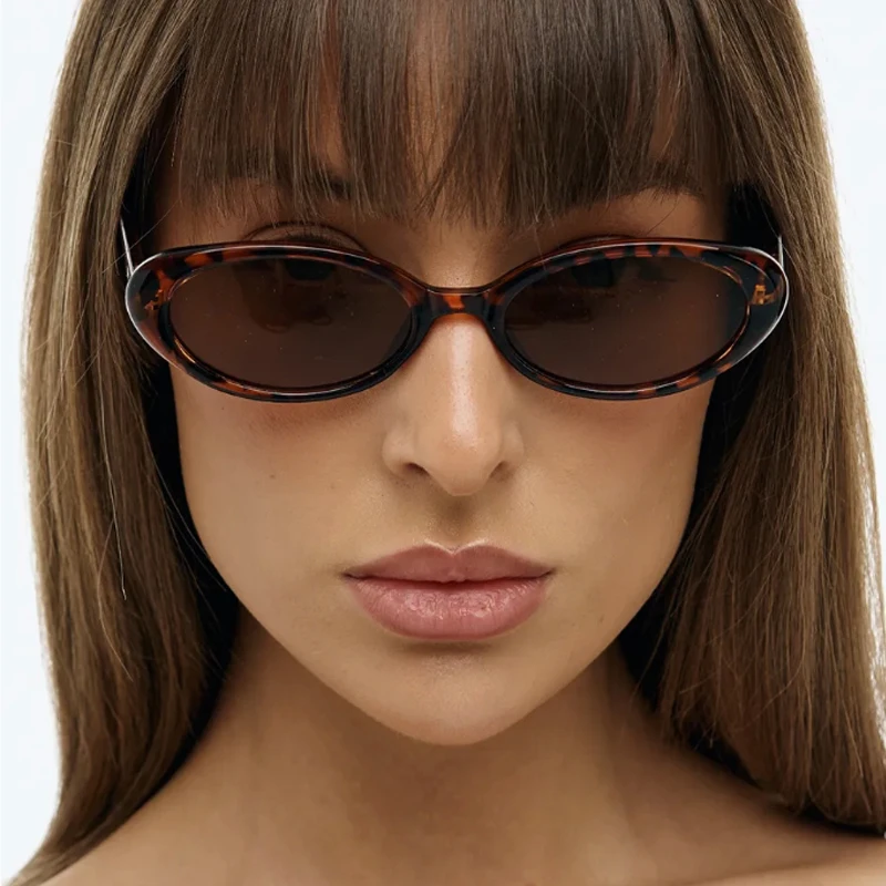 Motorrad 2 stücke Neue Kleine Oval Niet Sonnenbrille Mode Multi Farbe Rahmen Sonnenbrille Frauen Outdoor Casual Brillen UV400 Image