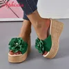 Aphixta Sommer 9cm Keil Heels Hausschuhe Frauen Große Perle Bead Blumen Kuh Wildleder Bogen Mulers 4cm Plattform Sandalen clog Schuhe Slides