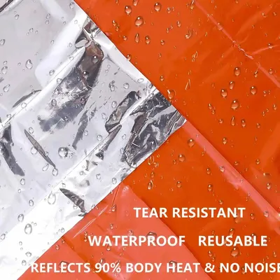 Emergency Sleeping Bag Ultra Waterproof Mylar Thermal Blankets Lightweight Survival Sleeping Bag Keep Warm for Camping Hiking