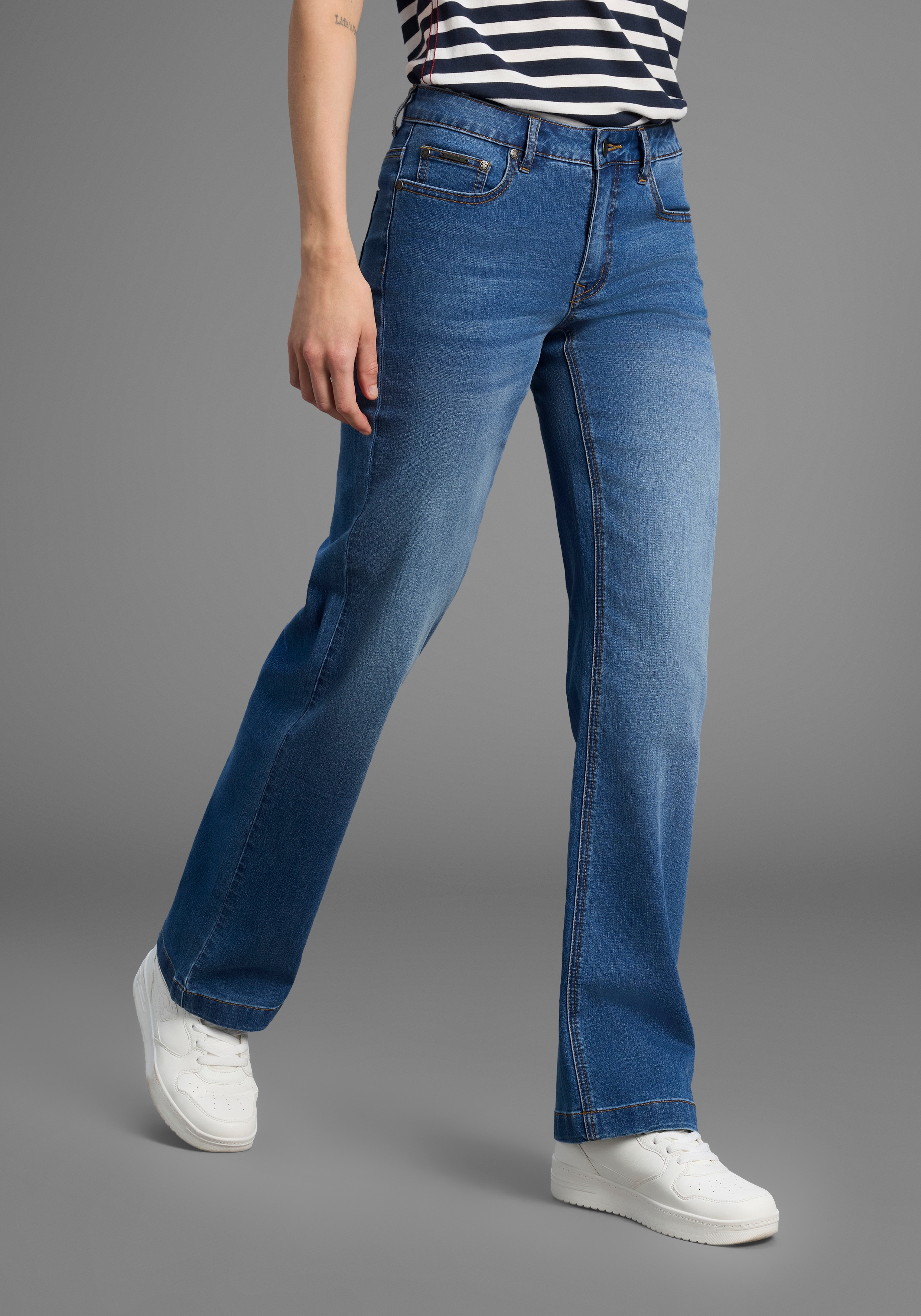 Comfort-fit-Jeans KANGAROOS, Damen, Gr. 46, N-Gr, blau (blau used), Denim/Jeans, Obermaterial: 79% Baumwolle, 19% Polyester, 2% Elasthan, Basic, comfort fit lang, Jeans