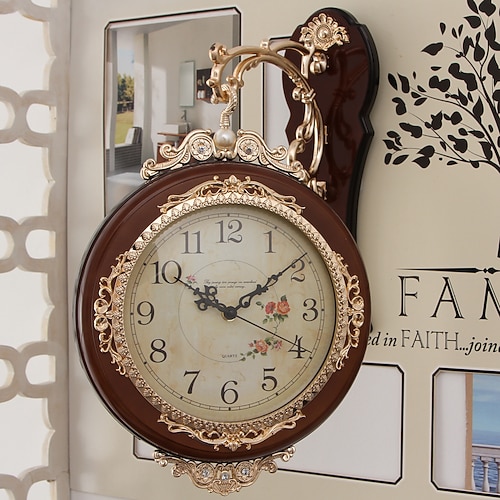 Outdoor-Uhren im europäischen Stil Retro-Wanduhr Innovation und Mode Wohnzimmer doppelseitige Uhr klassische Uhr Wand Schlafzimmer Dekoration Uhr Wanduhren Schlafzimmer Image
