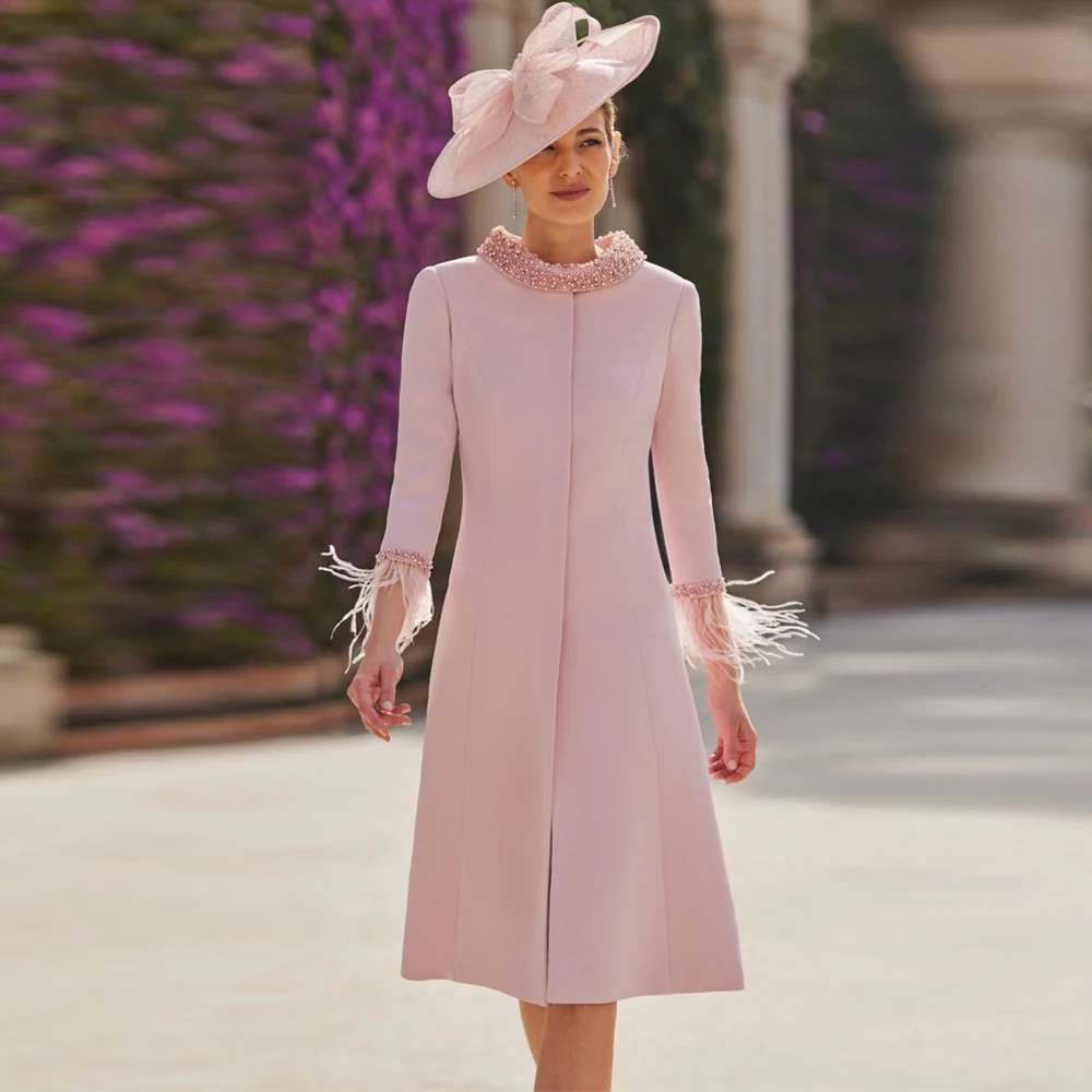 Customized Elegant Dresses for the Bride Mom Jersey Sheath/Column Cocktail Party Pink O-Neck Pearls Coat Feather Prom Gown Midi