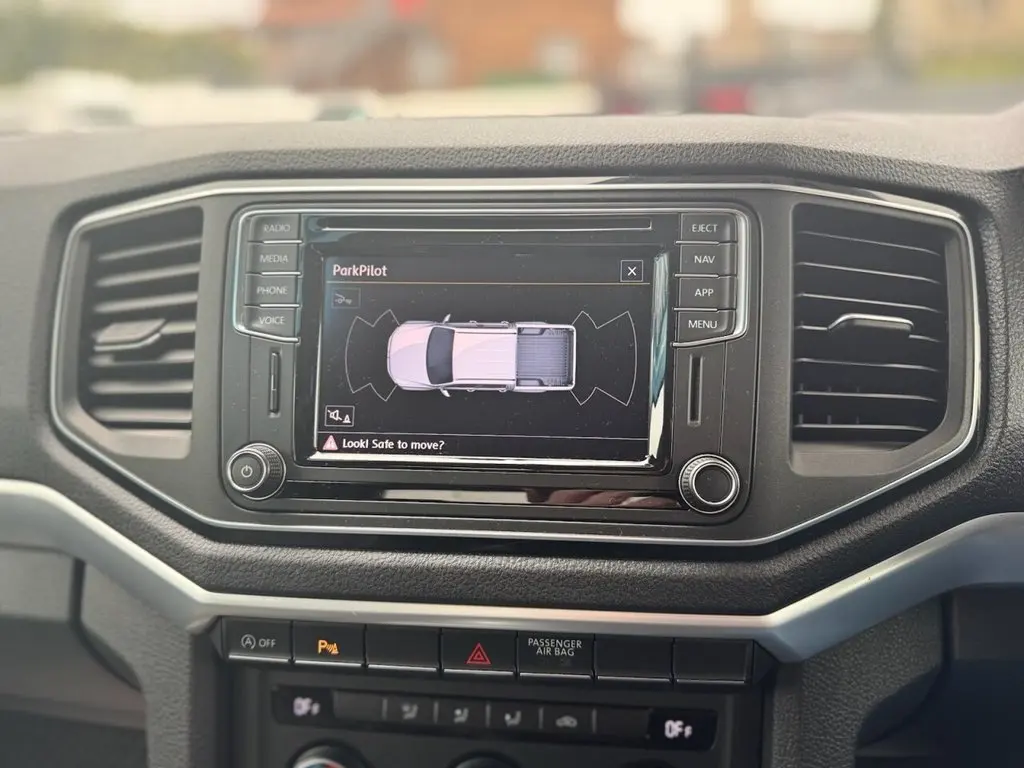 2+64G 2 Din Radio for VW Volkswagen Amarok 2016-2022 9" Screen Stereo Head Unit GPS Carplay Android Auto Android Car Multimedia