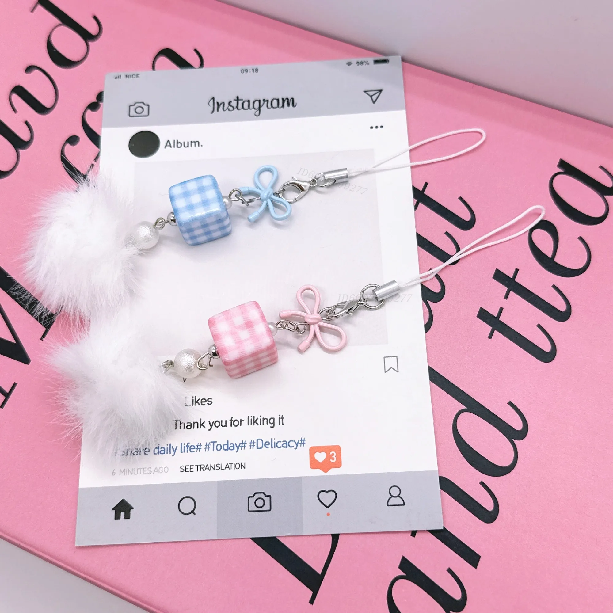 Meer Salz Blaue Schleife Handy Anhänger Mädchen Herz Tasche Anhänger Weiß Pelz Ball Allgleiches Schlüsselbund Geschenk Ins Stil koreanische Image