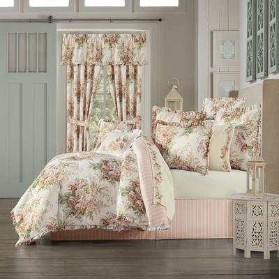 Estelle Coral 4 Piece Comforter Set by Royal Court in Coral (Size CALKNG)