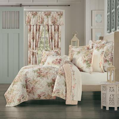 Estelle Coral 3 Piece Quilt Set by Royal Court in Coral (Size TWIN)