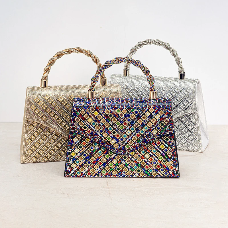 Luxuriöse funkelnde Volldiamant-Clutch für Damen, glänzende Strass-Handtasche, Perlen, filigraner Kettenriemen, elegante Abendkleid-Taschen Image
