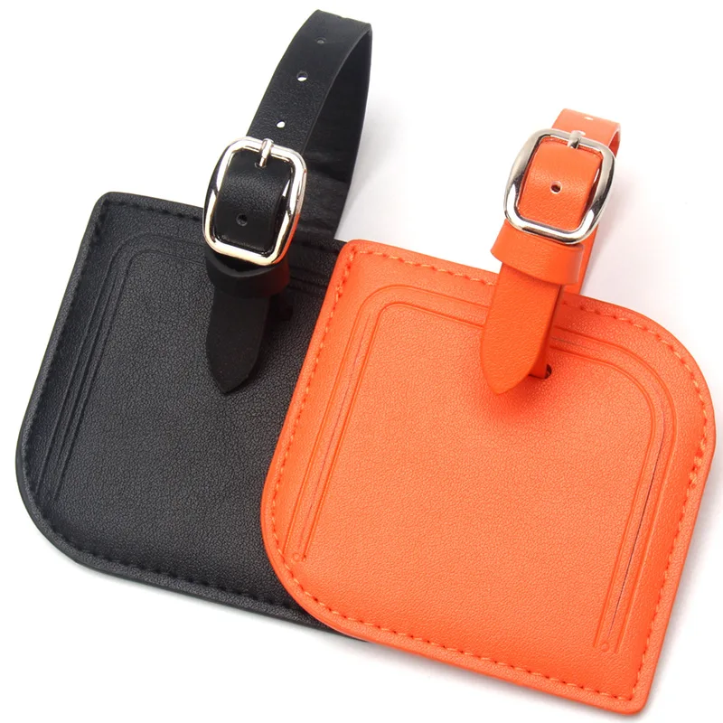 Luxuriöser Gepäckanhänger aus Leder. Reisekoffer aus PU-Material mit luxuriösem Leder-Gepäckanhänger Image