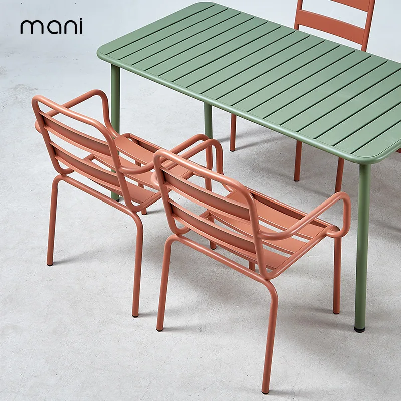 Moderne Terrassenmöbel, minimalistisches Eisen-Bistro-Set für den Außenbereich, wetterfester Café-Tisch und Stühle für Terrasse, Milchteeladen-Muebles