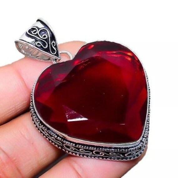 Ciondolo in granato rosso, ciondolo in granato a forma di cuore, ciondolo in argento sterling 925, regali per Natale, gioielli fatti a mano, regali fa
