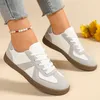 Gemischte Farben Dicke Sohle Rutschfeste Turnschuhe Frauen Leichte Komfort Flache Schuhe Frau Plus Größe Atmungsaktive Lace Up Casual Schuhe