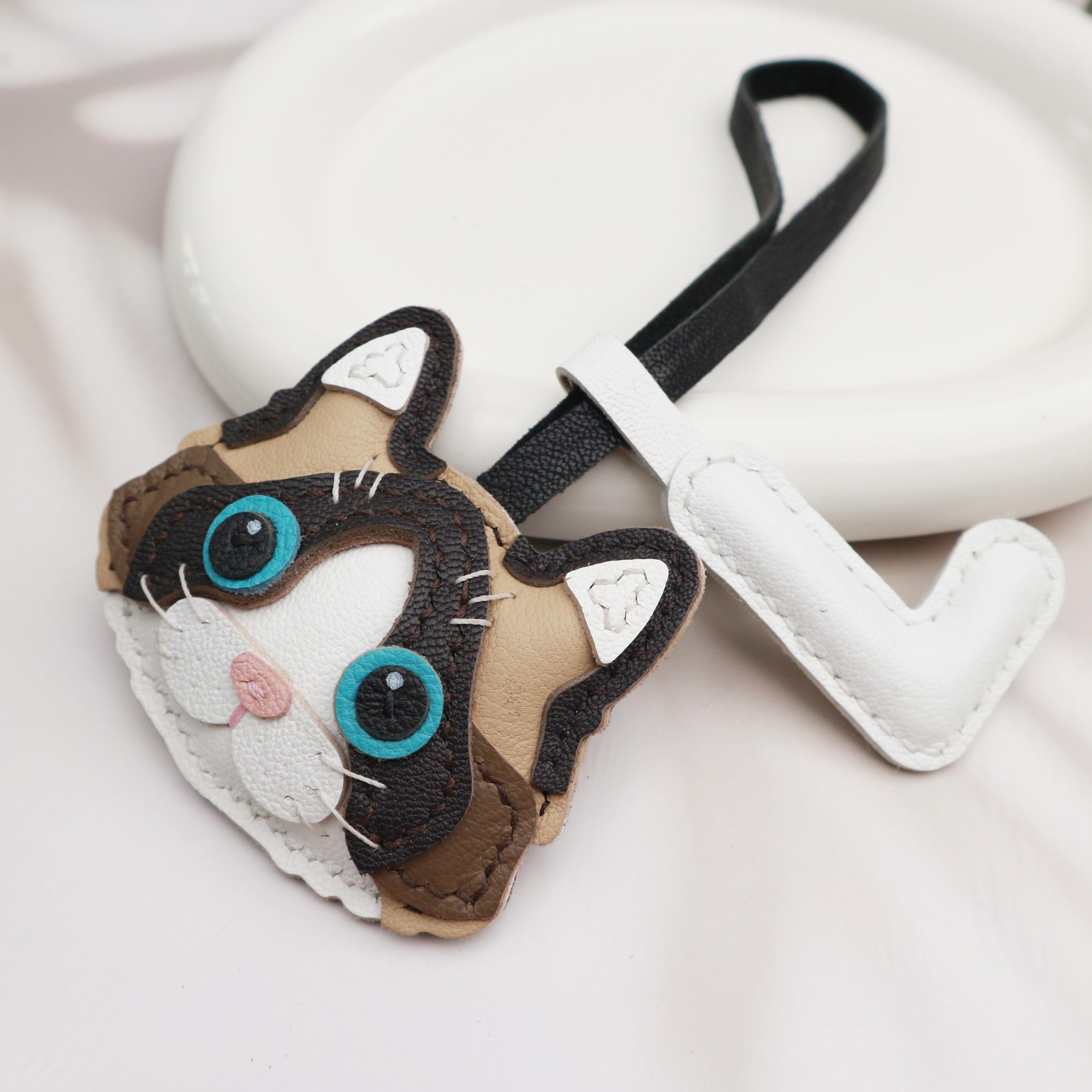 Ciondolo a forma di gatto in pelle fatto a mano, ciondolo per borsa in pelle, ciondolo per borsa e borsetta in pelle, portachiavi a forma di gatto car