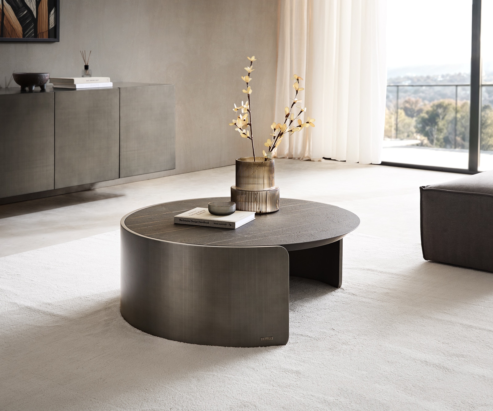 DELIFE Couchtisch Haru 90x35 cm Keramik Laminam® Noir Desir Braun Metallic Silber, Couchtische Image