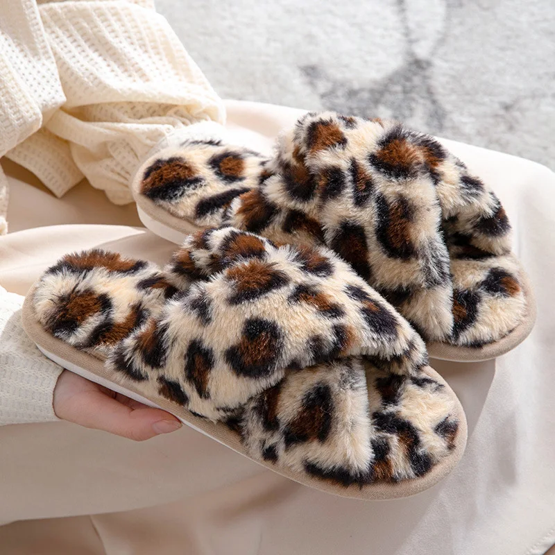 Mode Leopard Print Fell Hausschuhe Frauen Herbst Winter Plüsch Warme Haus Hausschuhe Frau Flauschigen Faux Pelz Offene spitze Innen Rutschen Image