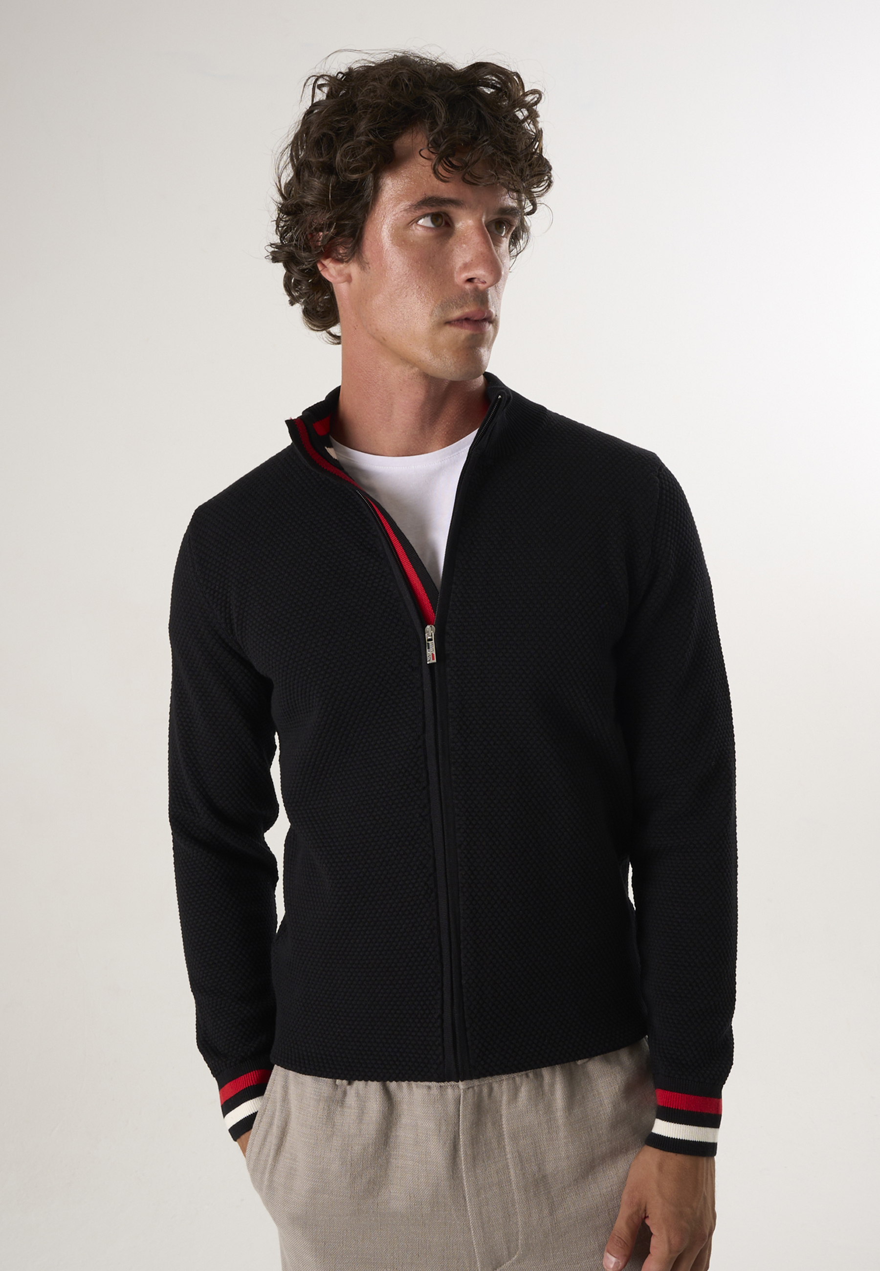 Strickjacke Strickjacke Mit Durchgehendem Reißverschluss Image