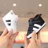 Weiße Babyschuhe, lässige Mode, Taufe, Taufe, FirstWalker, Gentleman-Baby-Schuhe, Turnschuhe