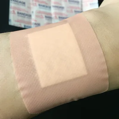 10pcs/lot Large Baby Children Bandages PE Skin Tone Waterproof Breathable Square Band Aid 7.6x5cm Bandaid Strips Patches