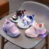 Sanrio hallo kitty labu Frühling Herbst Junge Sport Schuhe Beleuchtung Casual Schuhe Non-slip Weiche nette LED Laufschuhe Mädchen kleinkind Schuhe