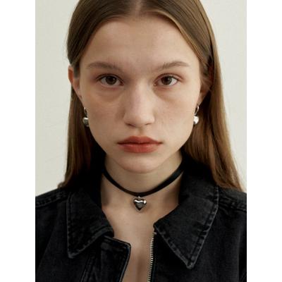 lovememonster LMM Classic Heart Leather Choker