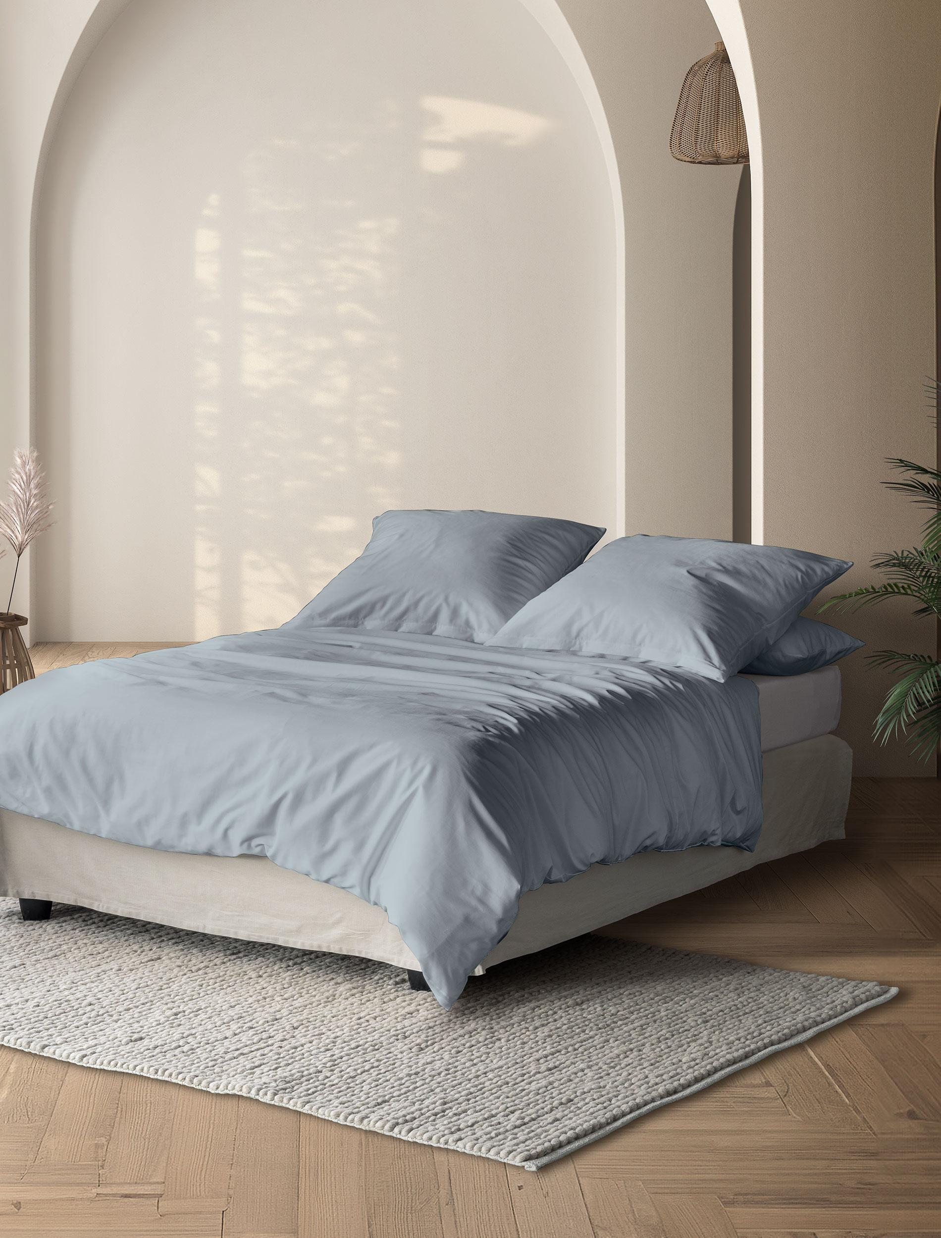 Bettwäsche IRISETTE "Paris 8000", blau, B/L: 200cm x 220cm, 1 Stk., 2 Stk., Mako-Satin, B/L: 80cm x 80cm, 3 Stk., Mako-Satin, Obermaterial: 100% Baumwolle, Bettwäsche, Hochwertige Premium Bettwäsche Image