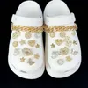 24/26PCS Schuh Charms Set Goldene Lippe Brief Schmetterling Pentagramm Kette Schuh Decorati Schnalle für Sandalen Clogs DIY Zubehör Geschenk
