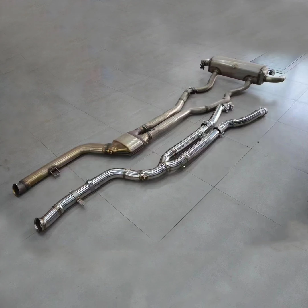 Anwendbar auf die zweitürige Version 2020–2024 BMW M240i G42 3.0T mit 1:1-Auspuffabsaugung für den mittleren Rohrersatz mittlerer Rohr Image