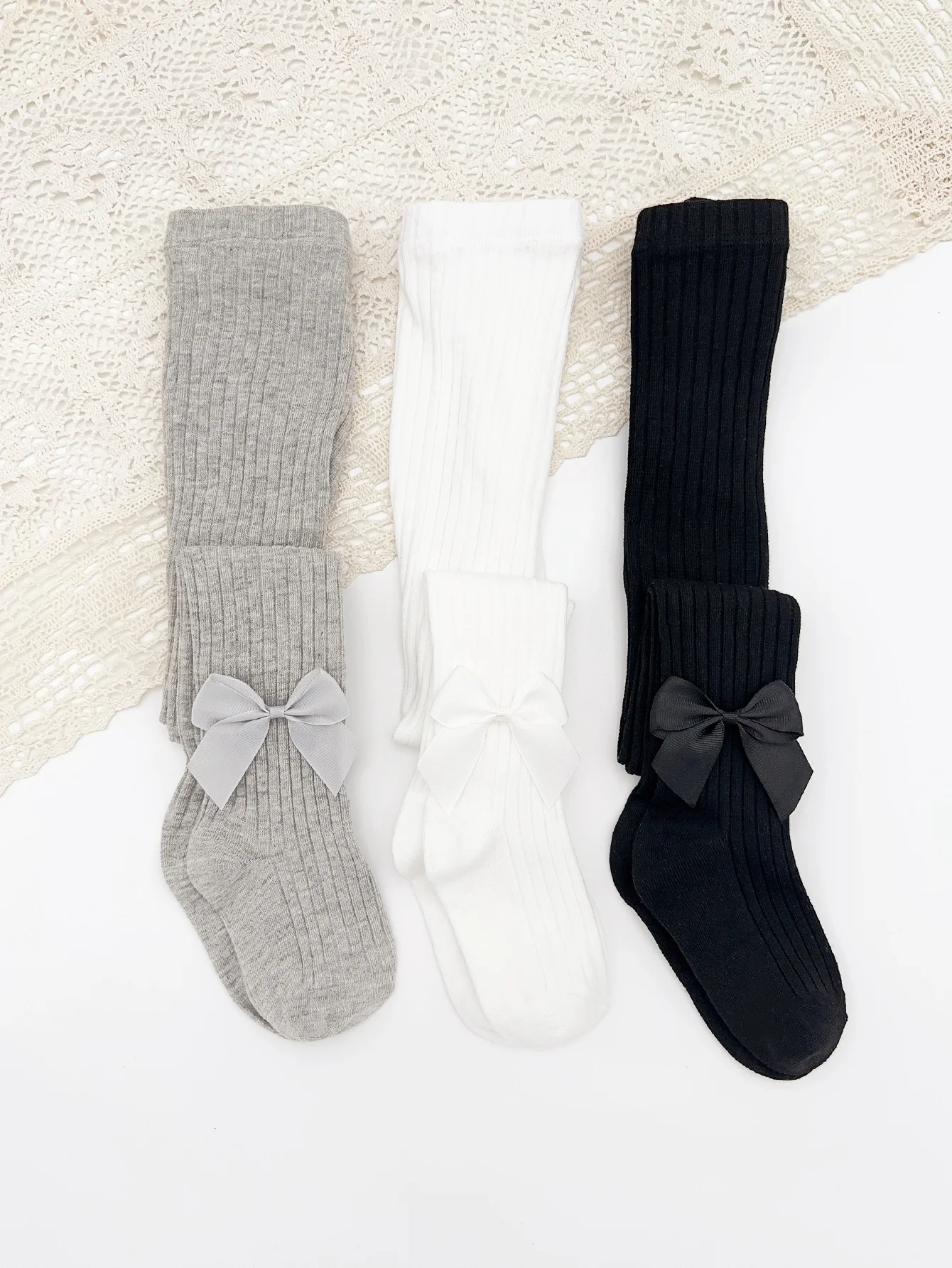 Mädchen-Strumpfhose, 3 Paar, seitlich gerippte Schleifen, gestreifte Leggings, weiche, elastische, rutschfeste Strumpfhose für 0–12 Jahre kleine Babys und Kinder Image